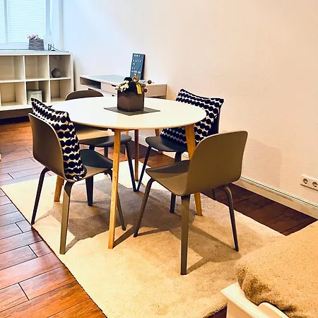 -mi Casa Es Su Casa- Brême